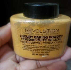 Make up- baking powder (Pre owned....Used Once)
